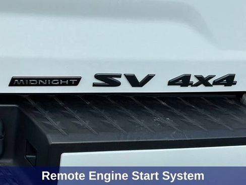 Used 2024 Nissan Titan SV AWD/4WD image 13