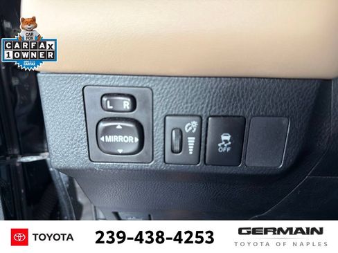 Used 2013 Toyota RAV4 Limited AWD/4WD image 25