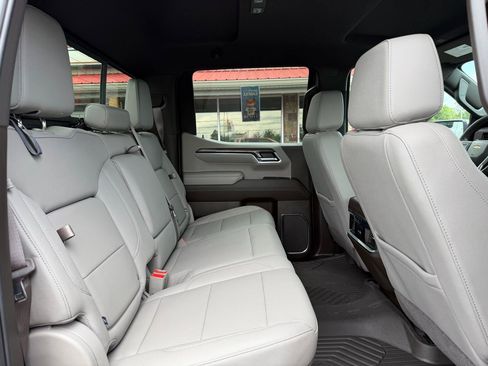 Used 2024 Chevrolet Silverado 1500 LTZ AWD/4WD image 21
