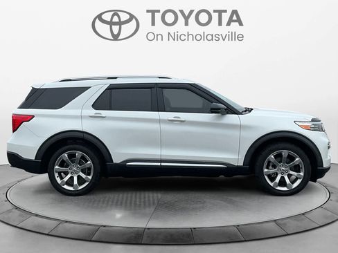 Used 2020 Ford Explorer Platinum w/ Premium Technology Package image 7