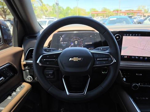 New 2026 Chevrolet Suburban High Country image 16