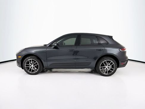 Certified 2025 Porsche Macan AWD/4WD image 2