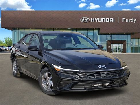 New 2025 Hyundai Elantra SE image 1