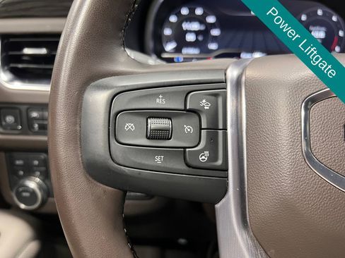 Used 2023 GMC Yukon XL SLT w/ SLT Premium Package AWD/4WD image 10