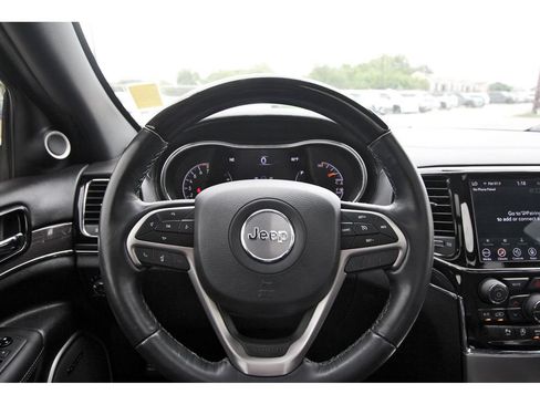 Used 2021 Jeep Grand Cherokee Overland RWD image 15