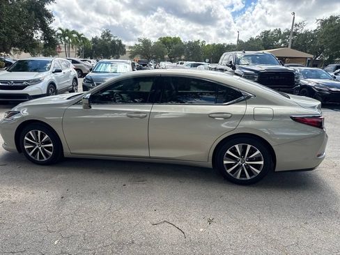 Used 2021 Lexus ES 350 w/ Premium Package FWD image 4