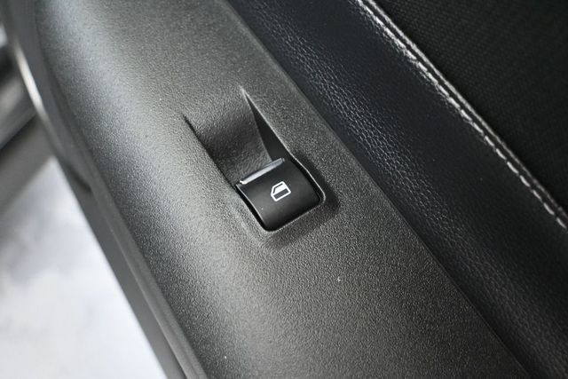 Used 2018 Ford Mustang GT RWD image 30