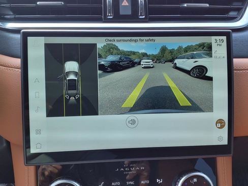 New 2025 Jaguar F-PACE R-Dynamic S image 14