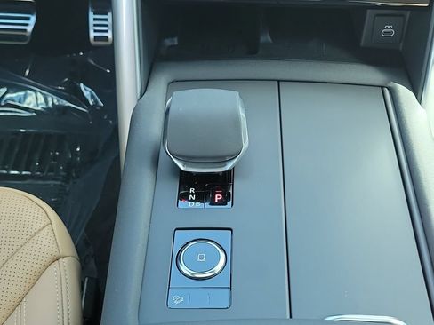 New 2025 Land Rover Discovery Dynamic SE AWD/4WD image 20