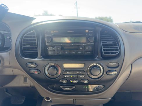 Used 2007 Toyota Sequoia SR5 image 16