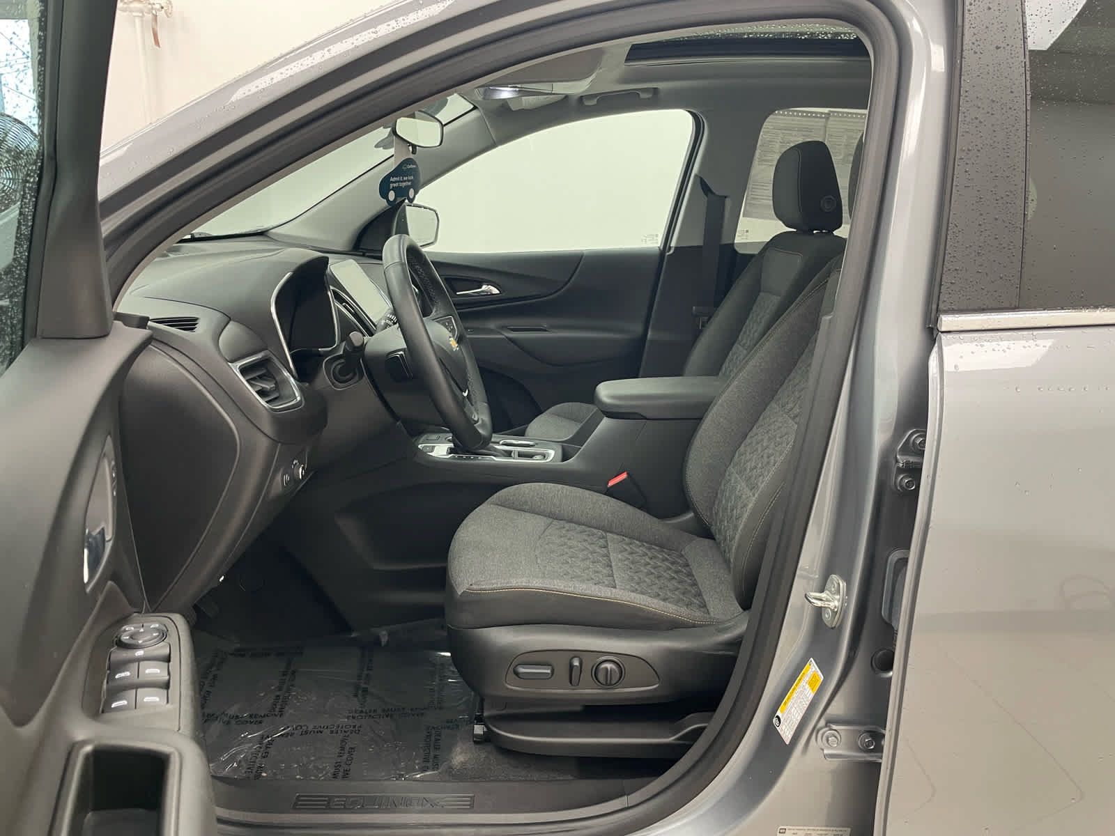 Used 2024 Chevrolet Equinox LT AWD/4WD image 10