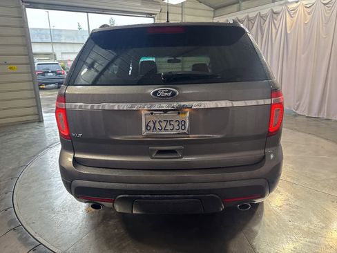 Used 2013 Ford Explorer XLT image 6