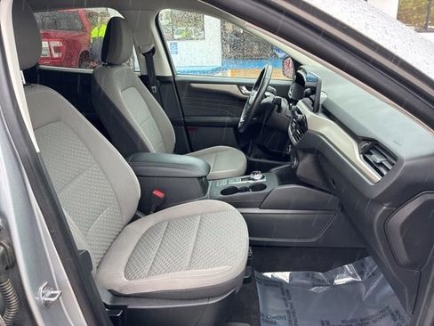 Used 2021 Ford Escape SE w/ Cold Weather Package FWD image 24