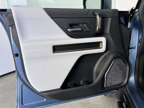 Used 2024 GMC Hummer EV 3X w/ Omega Edition image 23