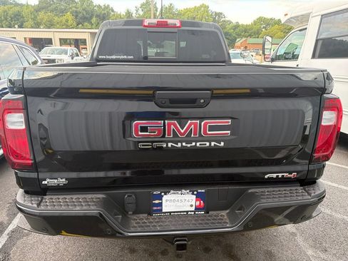 Used 2026 GMC Canyon AT4 AWD/4WD image 11