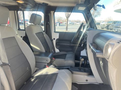 Used 2010 Jeep Wrangler Unlimited Sport image 28