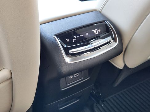 Used 2021 Cadillac XT6 Sport image 37