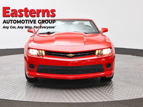 Used 2015 Chevrolet Camaro LT RWD image 2