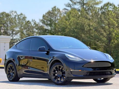 Used 2021 Tesla Model Y Long Range AWD/4WD image 5