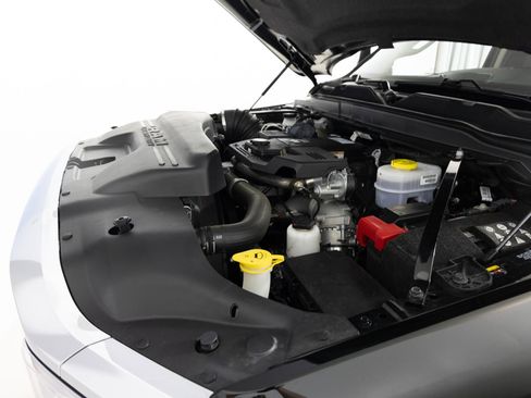 Used 2024 RAM 2500 Laramie image 30