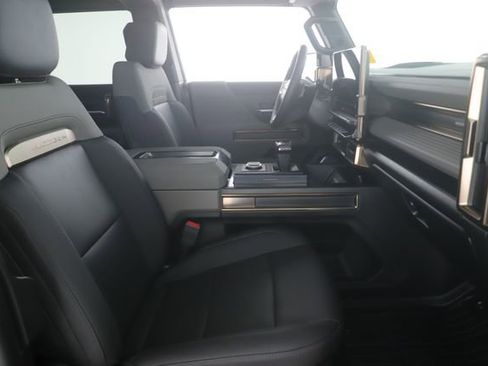 Used 2024 GMC Hummer EV 3X w/ LPO, Cargo Utility Package AWD/4WD image 33