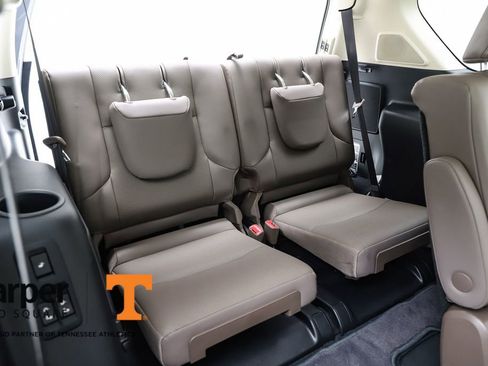 Used 2022 Lexus GX 460 Premium w/ Accessory Package image 39