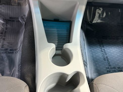 Used 2003 Ford Explorer Sport Trac XLT image 38