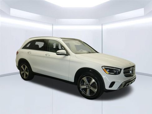 Used 2022 Mercedes-Benz GLC 300 4MATIC image 10