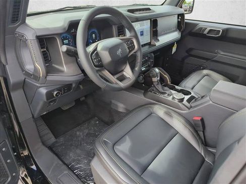 New 2026 Ford Bronco Badlands AWD/4WD image 3