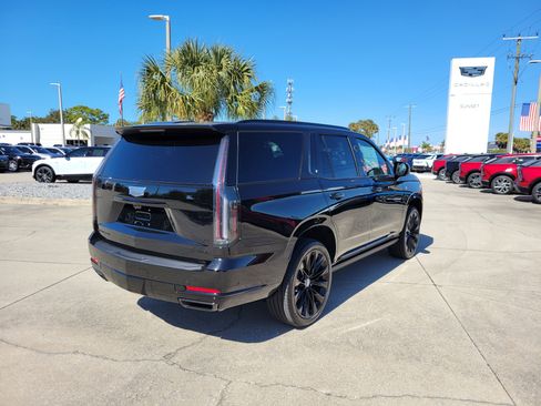 New 2026 Cadillac Escalade Platinum Sport w/ LPO, ONYX Package image 4