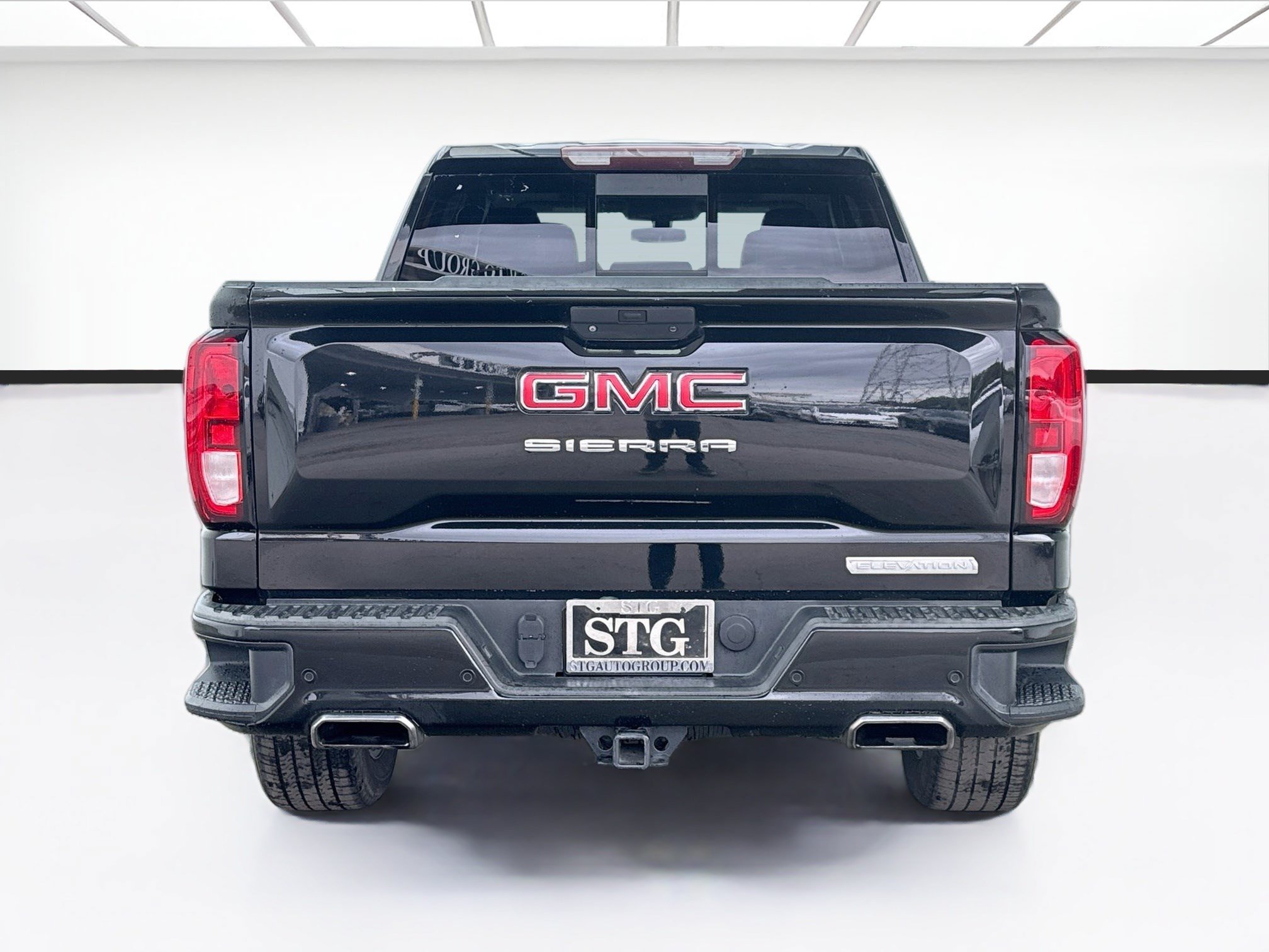 Used 2020 GMC Sierra 1500 Elevation w/ Elevation Value Package AWD/4WD image 5