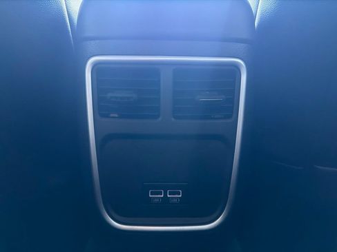 Used 2020 Chrysler 300 Touring w/ Sport Appearance Package RWD image 11