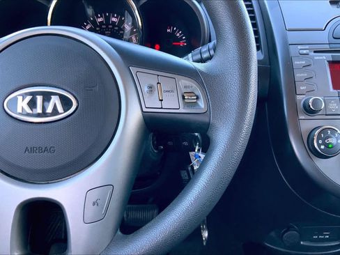 Used 2011 Kia Soul + image 22