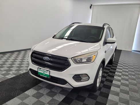 Used 2018 Ford Escape SE w/ SE Sync 3 Package FWD image 15