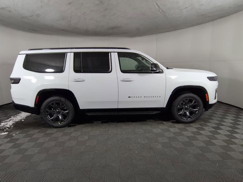 New 2026 Jeep Grand Wagoneer Limited AWD/4WD image 4
