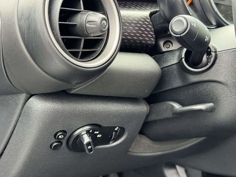 Used 2015 MINI Cooper S FWD image 9