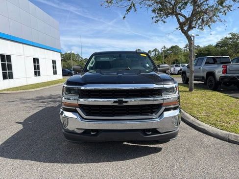 Used 2018 Chevrolet Silverado 1500 LT w/ All Star Edition AWD/4WD image 2