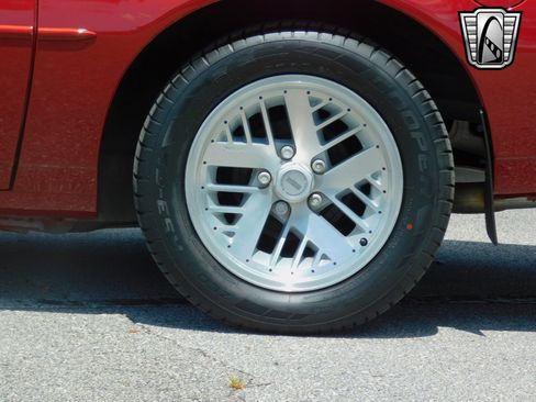 Used 1989 Pontiac Firebird Formula image 12