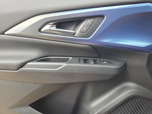 New 2026 Chevrolet Equinox EV LT AWD/4WD image 12