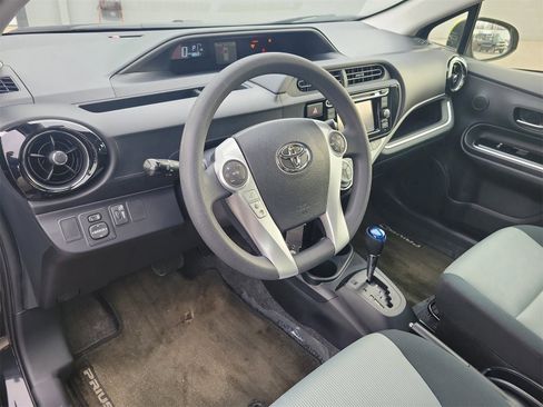 Used 2016 Toyota Prius C Four image 17