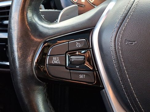 Used 2018 BMW 530i xDrive image 23