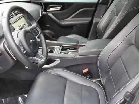 Used 2020 Jaguar F-PACE S image 21