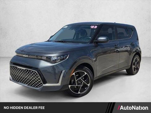 Used 2023 Kia Soul EX FWD image 1