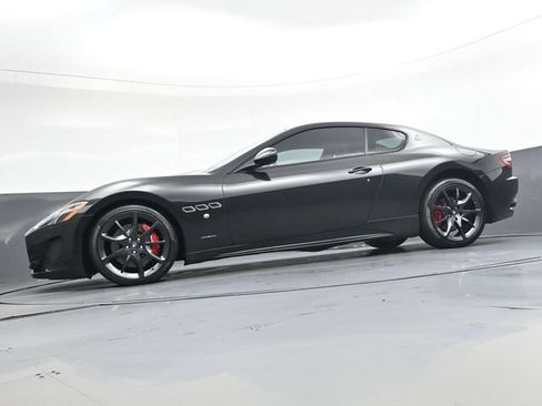 Used 2013 Maserati GranTurismo Sport RWD image 35