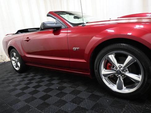 Used 2007 Ford Mustang GT Premium image 16