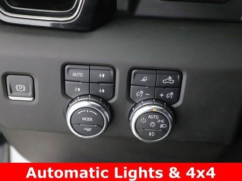 Used 2024 GMC Sierra 1500 AT4 w/ Technology Package image 21