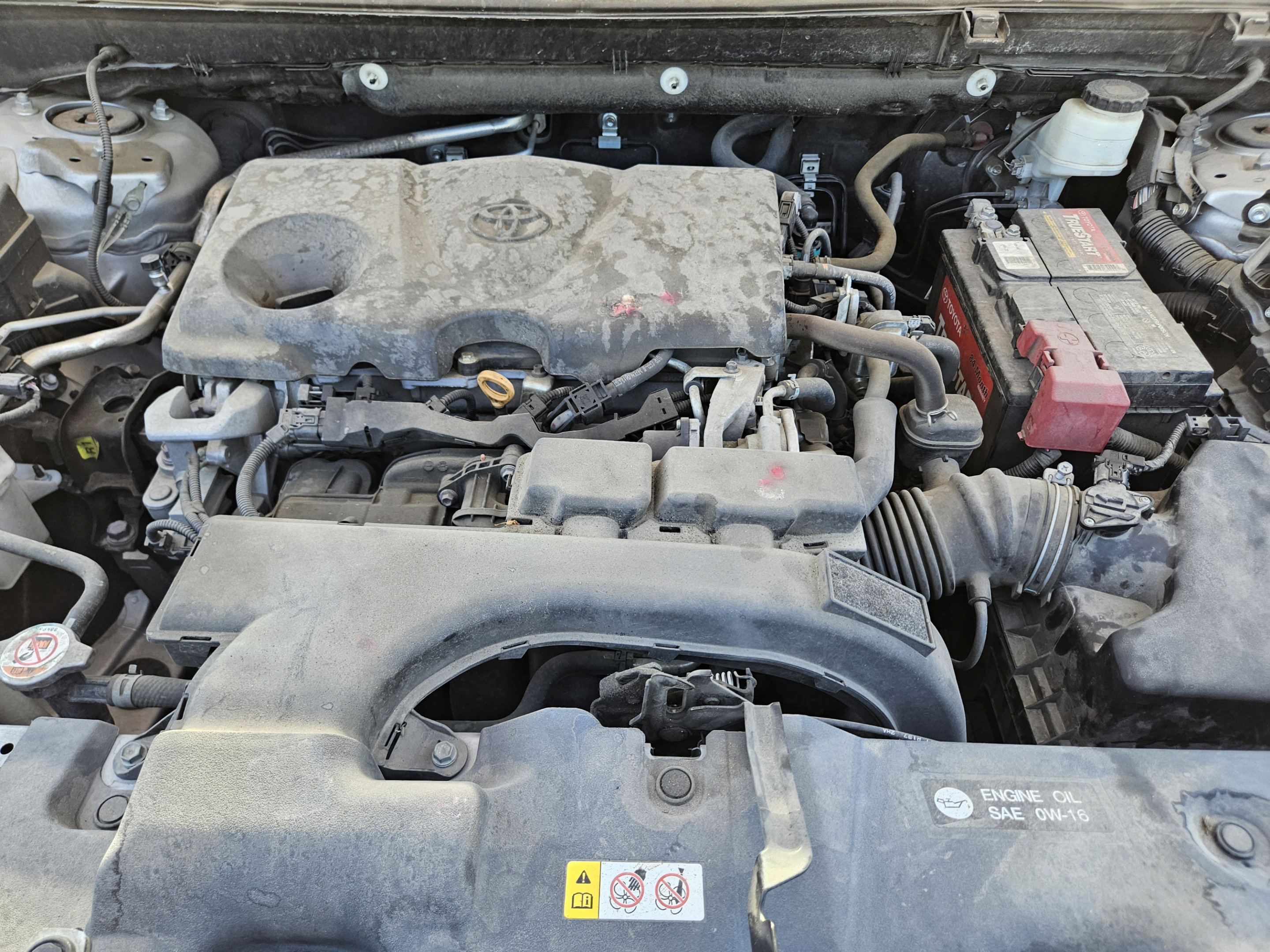 Used 2019 Toyota RAV4 LE FWD image 29