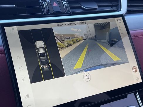 Used 2024 Jaguar XF R-Dynamic SE image 27