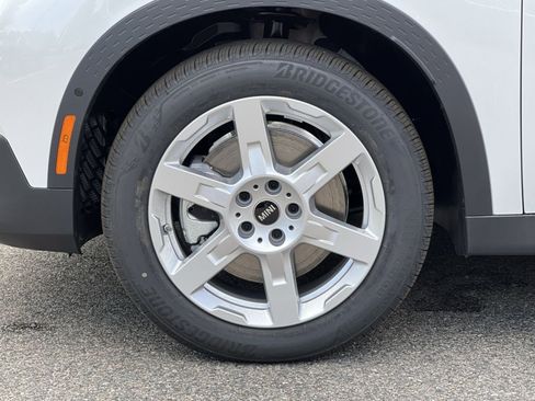 Certified 2025 MINI Cooper Countryman S image 9