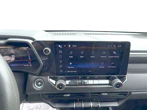 Used 2023 Chevrolet Colorado W/T image 8